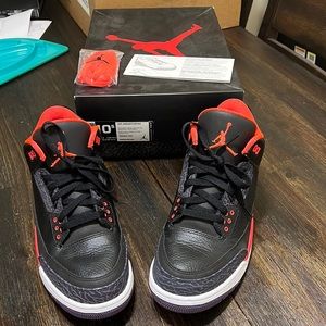Air Jordan Retro 3 / Crimson. 2013 release